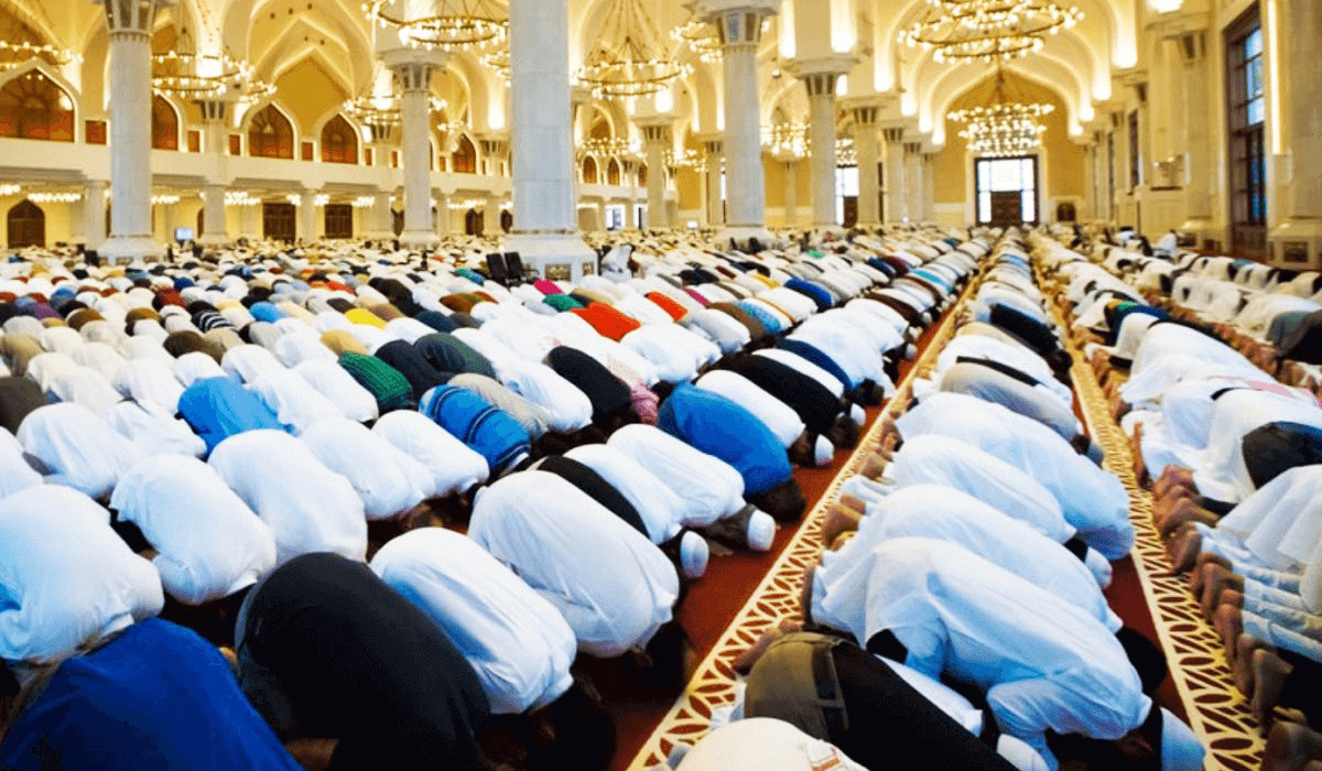 Ehteraz not required for daily prayers says Awqaf